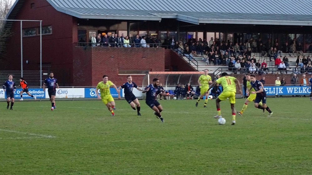 Victoria&#039;04 wint stadsderby van CWO