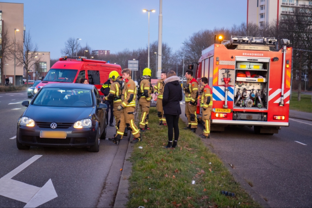 Geen brand maar vastgelopen remmen, vlakbij brandweerkazerne