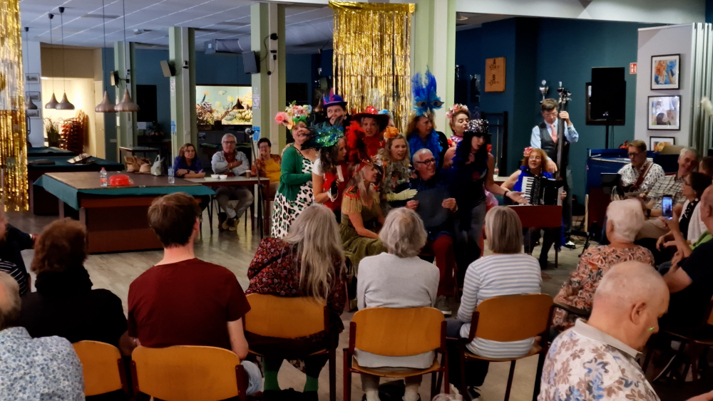 SOOS Blauwhuis zet zich al tien jaar lang in tegen eenzaamheid van senioren