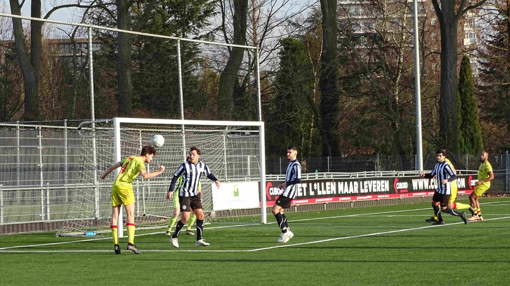 Victoria&#039;04 verliest van Neptunes Schiebroek