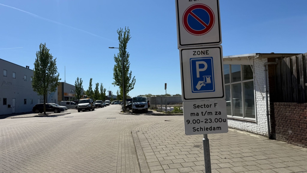 Betaald parkeren in Schiedamse wijk Nieuw-Mathenesse is ingegaan