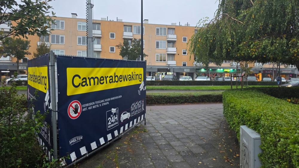 Gemeente plaatst uit voorzorg camera bij kapper Van Hogendorplaan