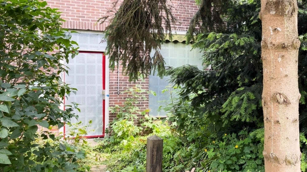 Het huis in Vlaardingen waar de pleegouders woonden