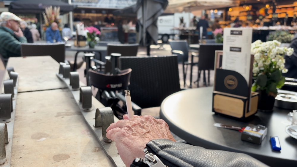 Stoptober opnieuw van start: hoe kijken Vlaardingers en Schiedammers ernaar?