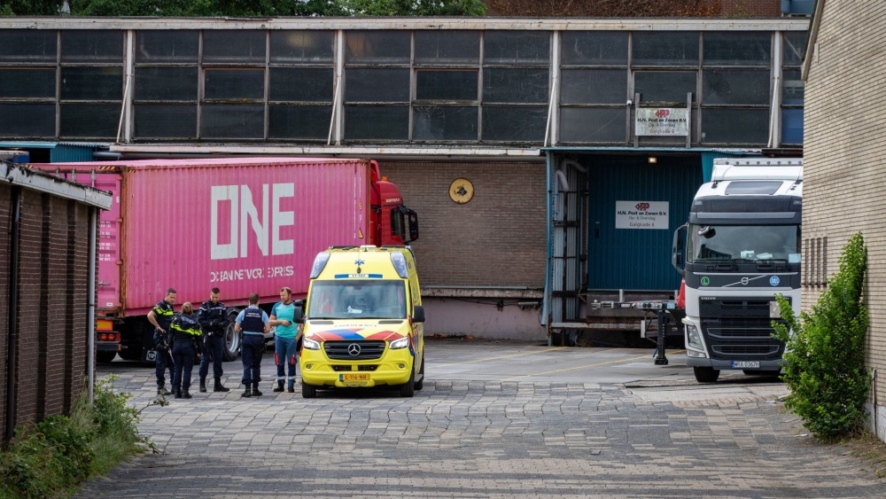 Negen inklimmers aangetroffen op Vlaardings bedrijventerrein aan Galgkade