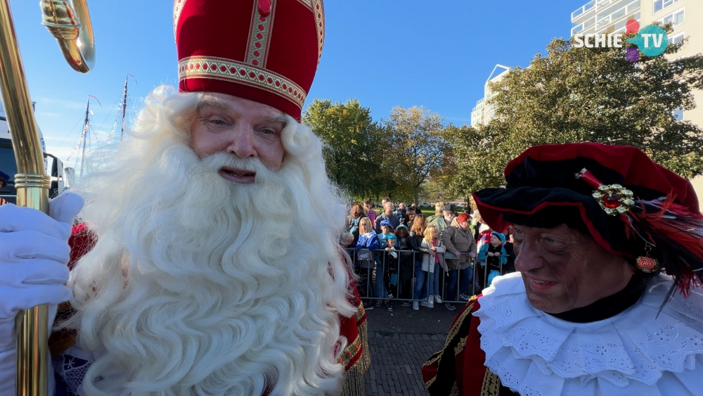 Sinterklaas: "Ik kom graag naar Schiedam want daar zitten de beste scheepswerven"