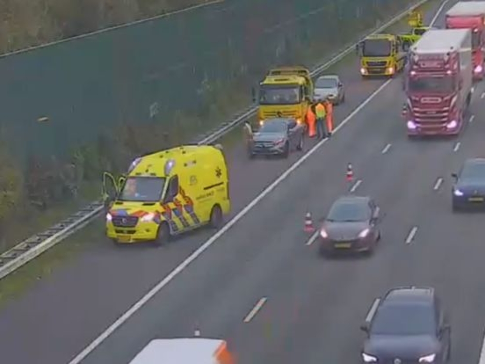 Botsing met meerdere auto's op snelweg A20