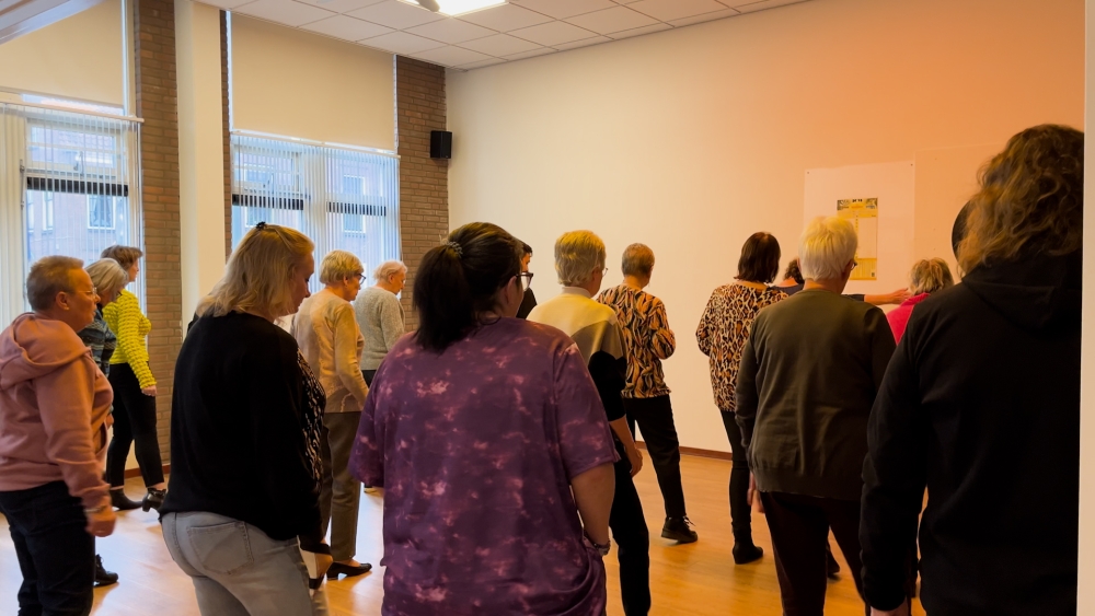 Proefles linedance in De Gorzen: ‘Goed voor het geheugen en het lichaam’