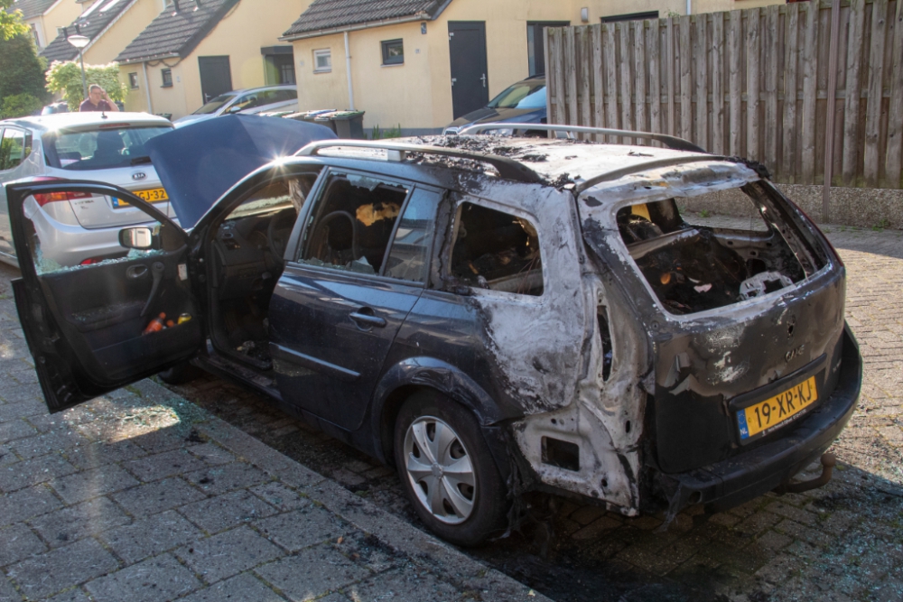Auto uitgebrand in Spaland