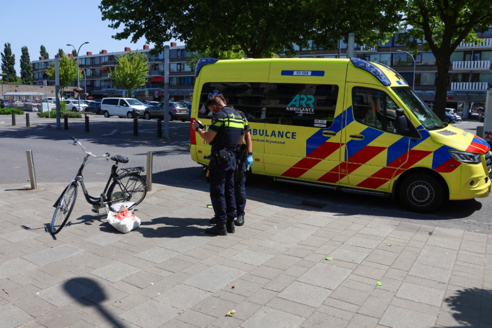 Aanrijding tussen motor en fiets op de Dr. Wiardi Beckmansingel