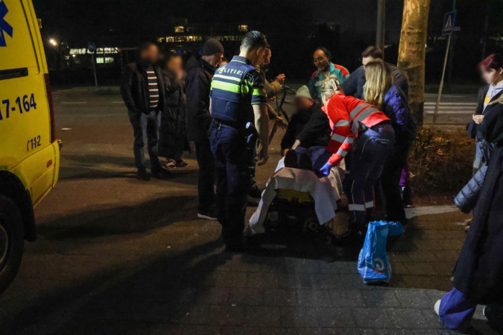 Automobilist rijdt door na aanrijding met fietser