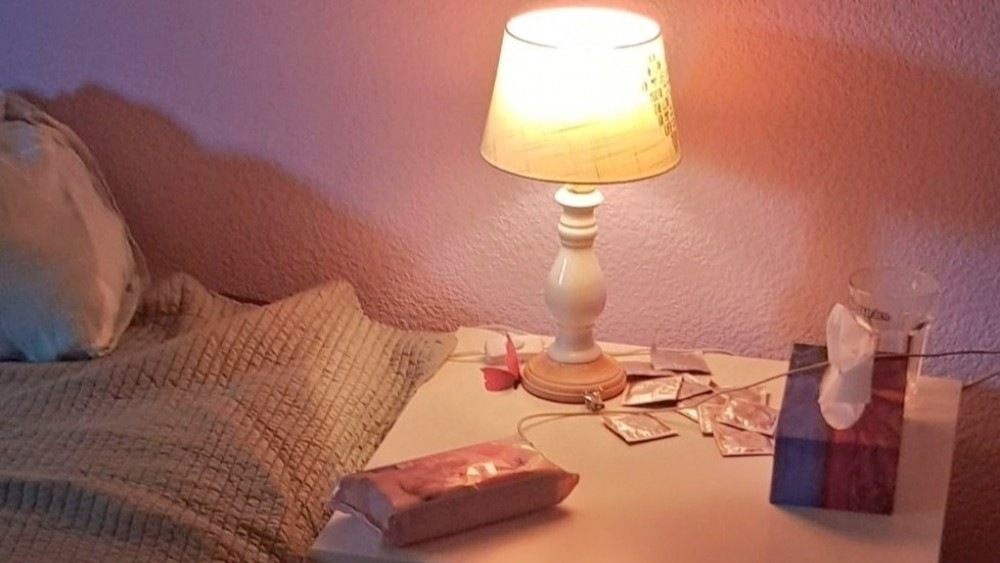 Twee illegale bordelen en een hennepkwekerij aangetroffen in Schiedam