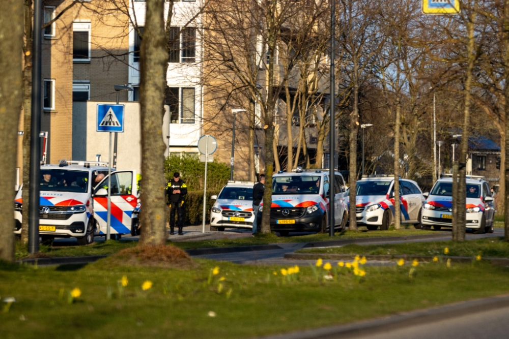 Vuurwapenmelding zorgt voor grote politie-inzet in Schiedam