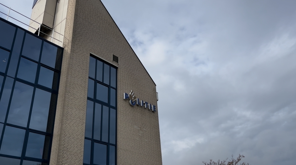 Politie: explosie bij woning in Schiedam-Woudhoek