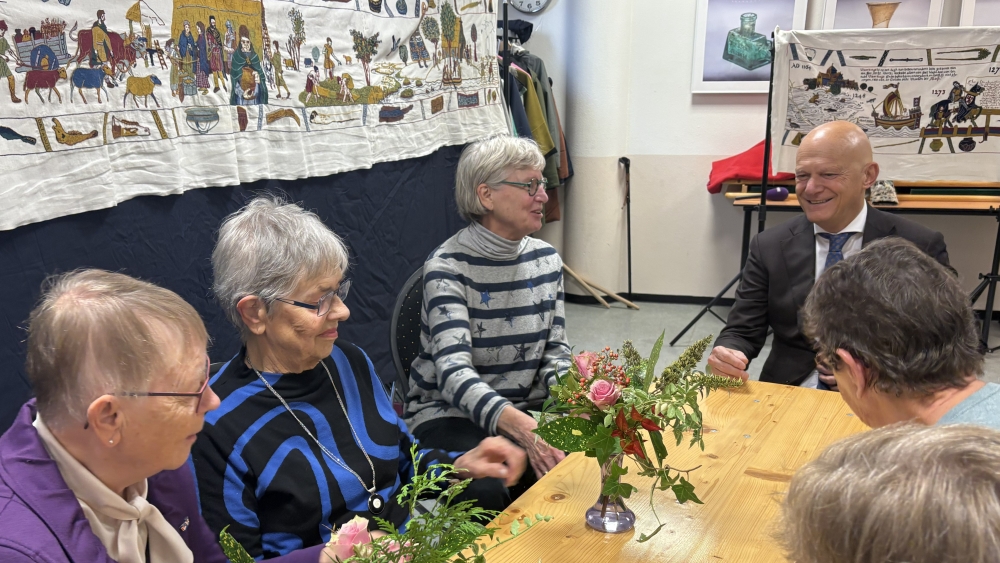 Jubileum voor iconisch Vlaardings tapijt: ‘Hoe krijg je het voor elkaar?’