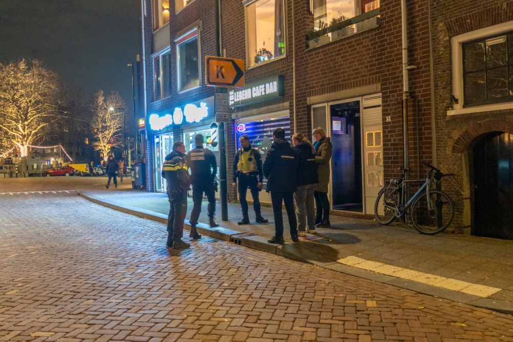 Grote horeca- en supermarktcontrole in Vlaardingen levert twee overtredingen op
