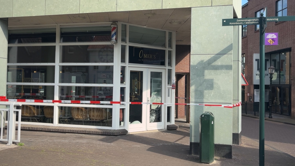 Weer Schiedamse kapperszaak getroffen: Omer's Hairsalon doelwit van vernielingen