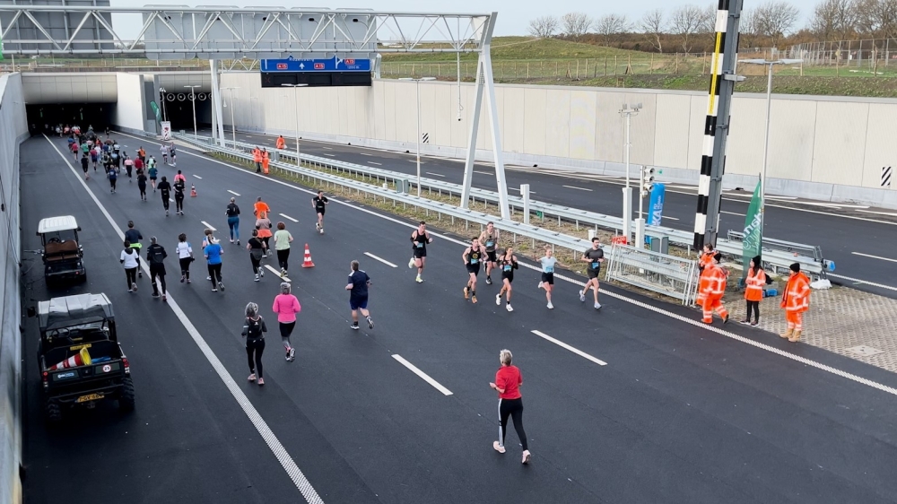 Unieke Tunnel Run door Blankenburgverbinding: 'prachtig, maar pittig'