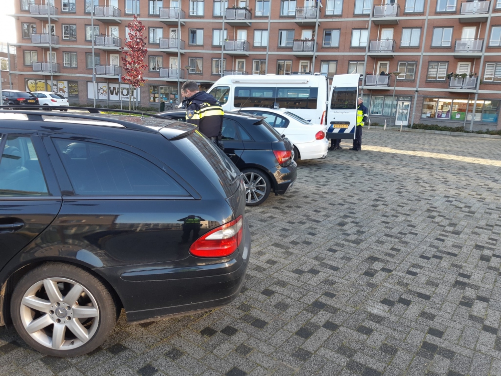 Weer € 8.400,- geïnd en vijf auto's in beslag genomen met nieuwe actie in Nieuwland en Oost
