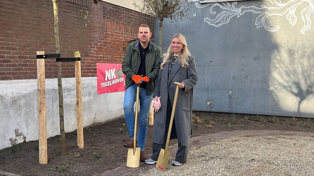 Viering van opgeknapte Dayer in Vlaardingen: meer groen en kunst