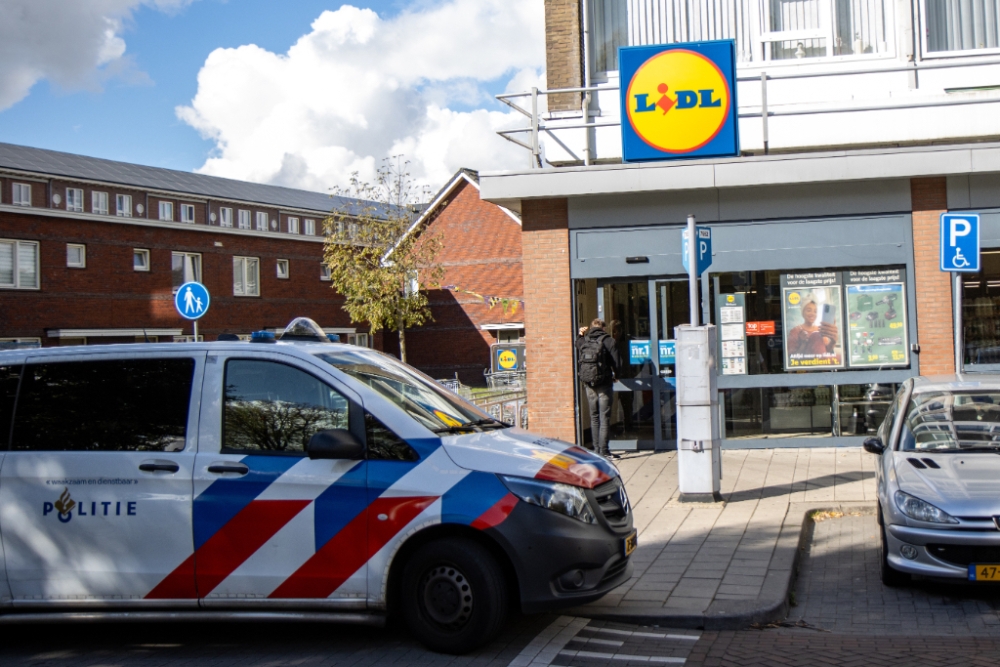 Greep gedaan in kassa in supermarkt aan de Dieselstraat Schiedam