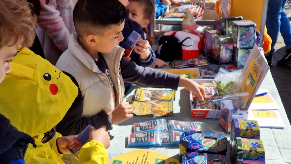 Pikachu en Pokémonkaarten: fandag in Vlaardingen trekt jong en oud