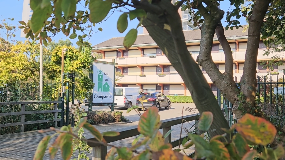In het Campanile Hotel zullen minimaal het komende jaar honderd asielzoekers worden opgevangen