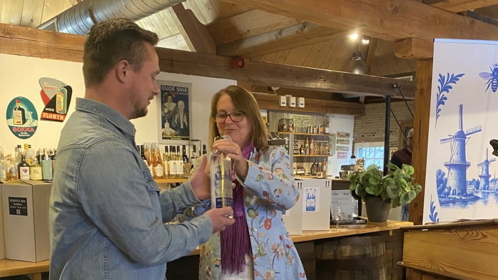 &#039;Nieuwe oude jenever&#039; gepresenteerd in de hoop cultuur levend te houden