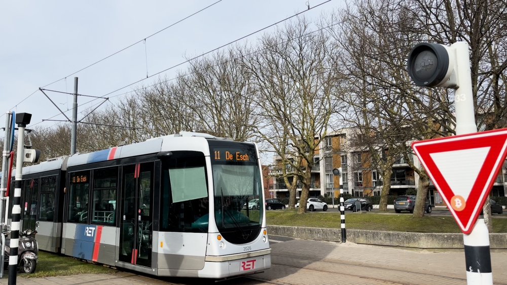 Kapotte tramlichten en alarmbel bij Parkweg zorgen voor onveilig kruispunt