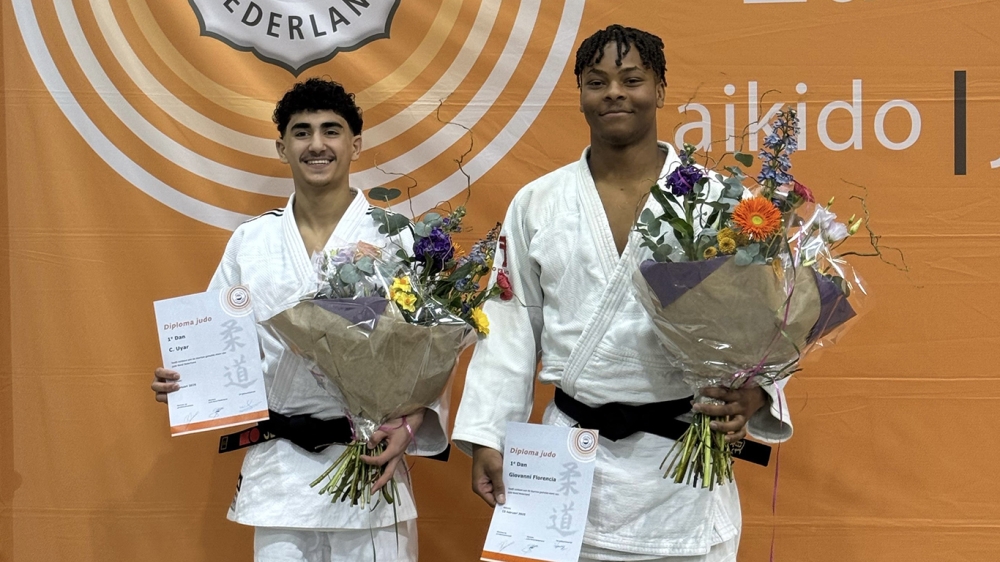 Bijzondere judopromotie Celil Uyar en Giovanni Florencia