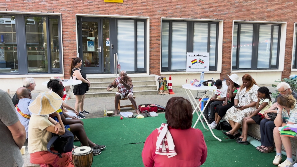 Stichting verbaasd over vertraging Vlaardings slavernijmonument op Ketikoti-plein