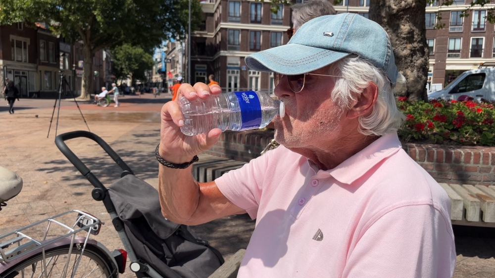 Vlaardingers en Schiedammers maken zich zorgen om droogte: ‘We snakken naar regen’