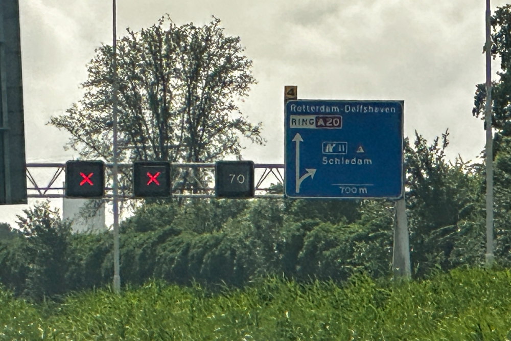 Twee van de drie rijstroken werden afgesloten