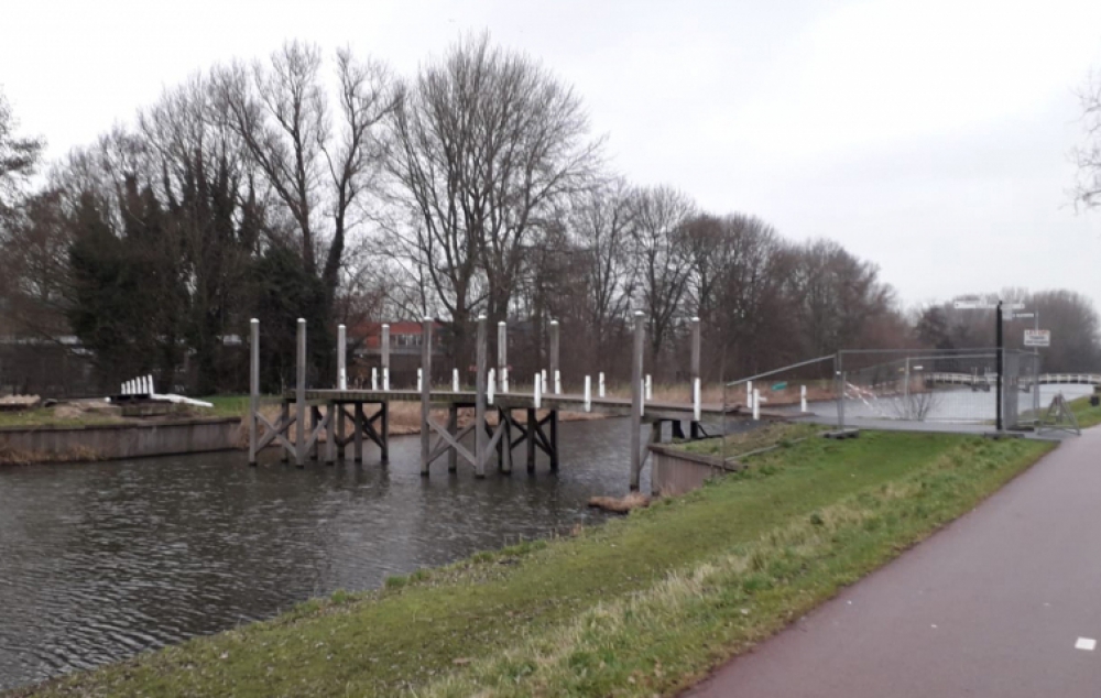 Poldervaartbrug wordt ondanks protesten toch gesloopt: Poldervaartvereniging noemt de gemeente 'cultuurbarbaren'
