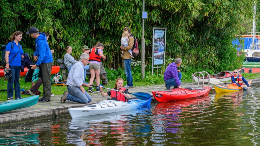 Van varen tot fietsen en van klimmen tot vliegen: Broekpolderdag drukker dan ooit