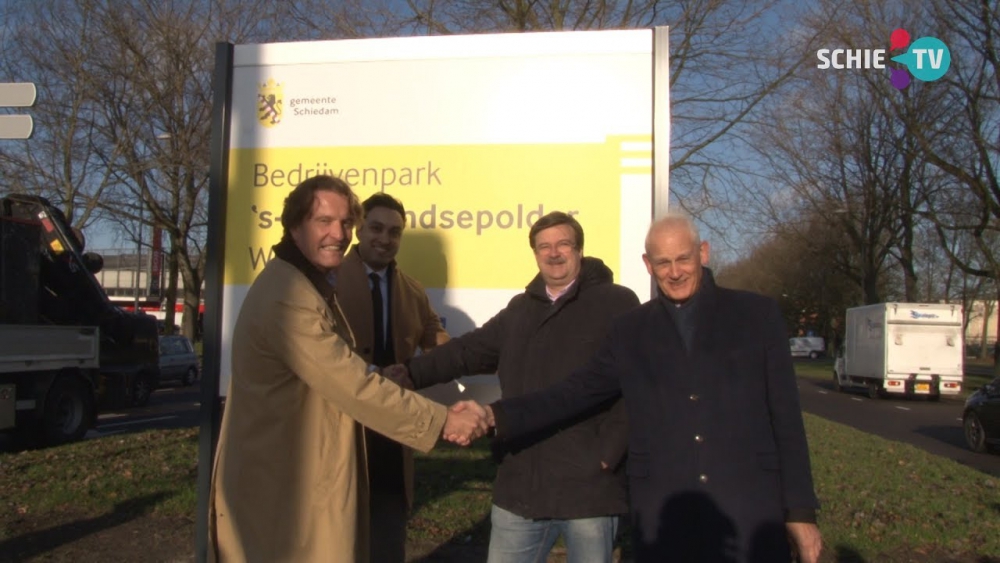 Veiliger ondernemen in 's-Gravelandsepolder, bord met Keurmerk onthuld