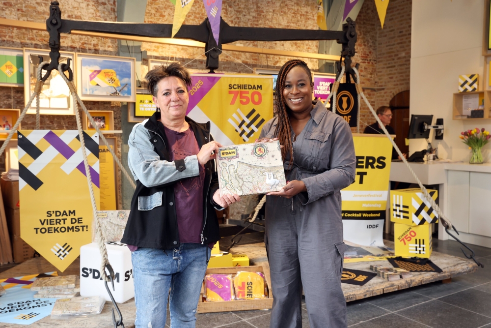 Dobbelen voor de winst: Schiedam heeft eigen versie van ganzenbord