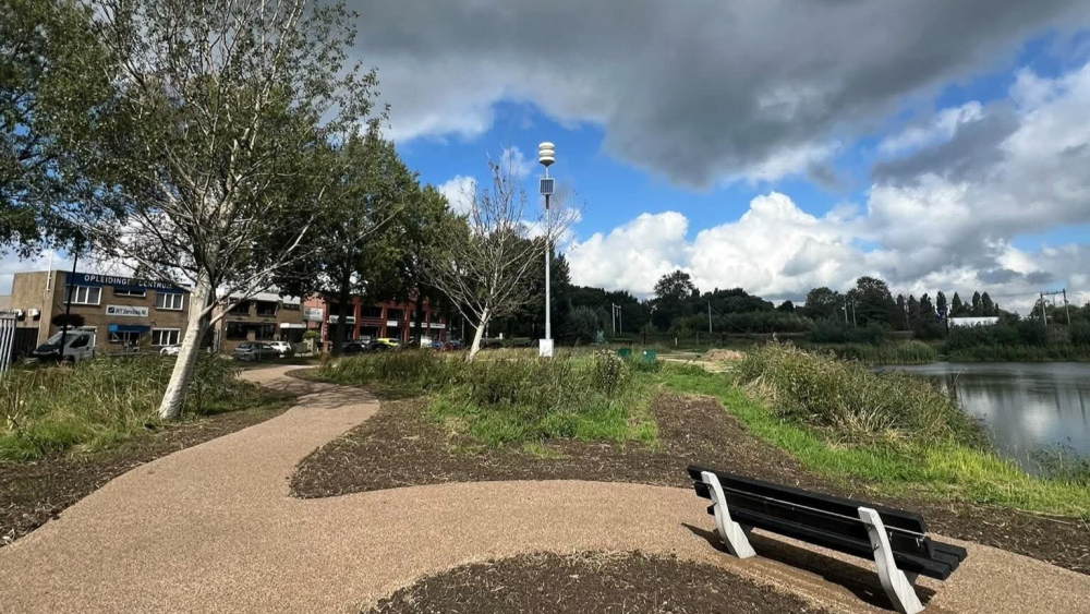 Brandplas in de Vergulde Hand niet langer lege grond, maar groene plek met wandelpad