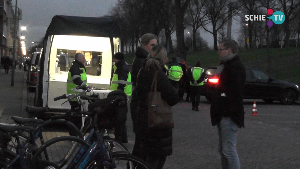 Negen auto's in beslag genomen en ruim 30.000 euro geïnd bij veiligheidscontrole in Oost