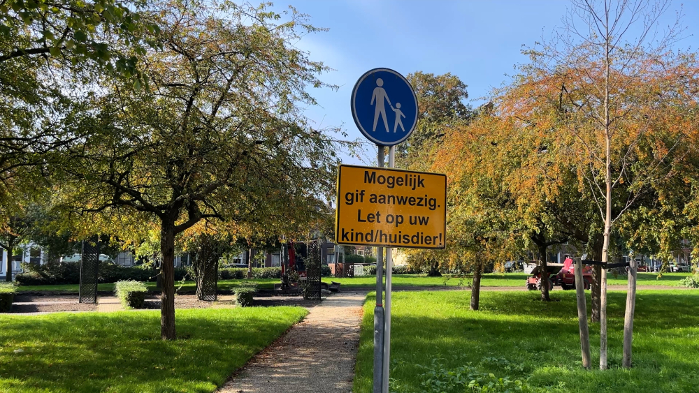 Park De Plantage waar Irado het bord heeft geplaatst