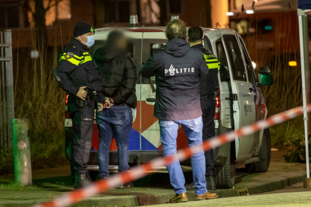 Rotterdamsedijk en Horvathweg onderdeel van grote Rotterdamse controle; auto's in beslag genomen en minstens één arrestatie