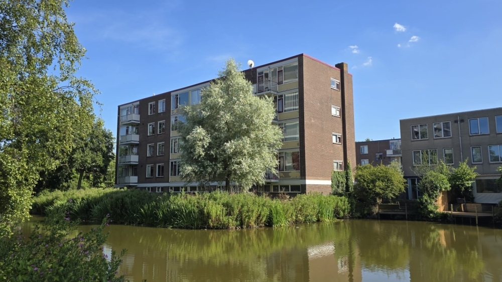 Flatgebouw aan de Jan Thijssenstraat in Vlaardingen dat gesloopt gaat worden