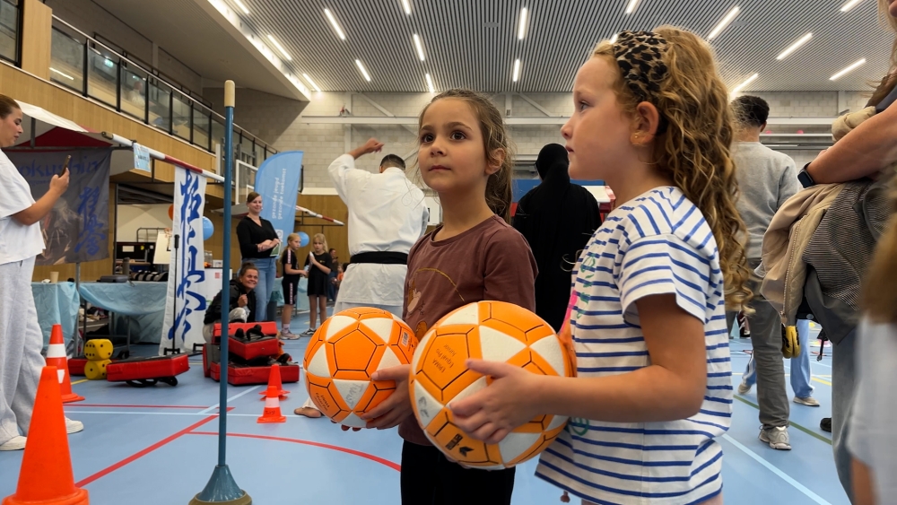 Vlaardings Sportfeest een succes: ‘Zo kan ik sporten proberen waar ik niet vanaf wist’