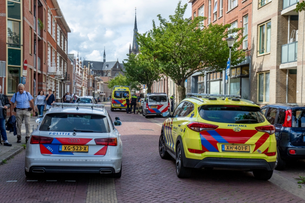 Hulpdiensten massaal naar reanimatie op de Singel; braakliggende grond S'maak landingsplaats voor heli