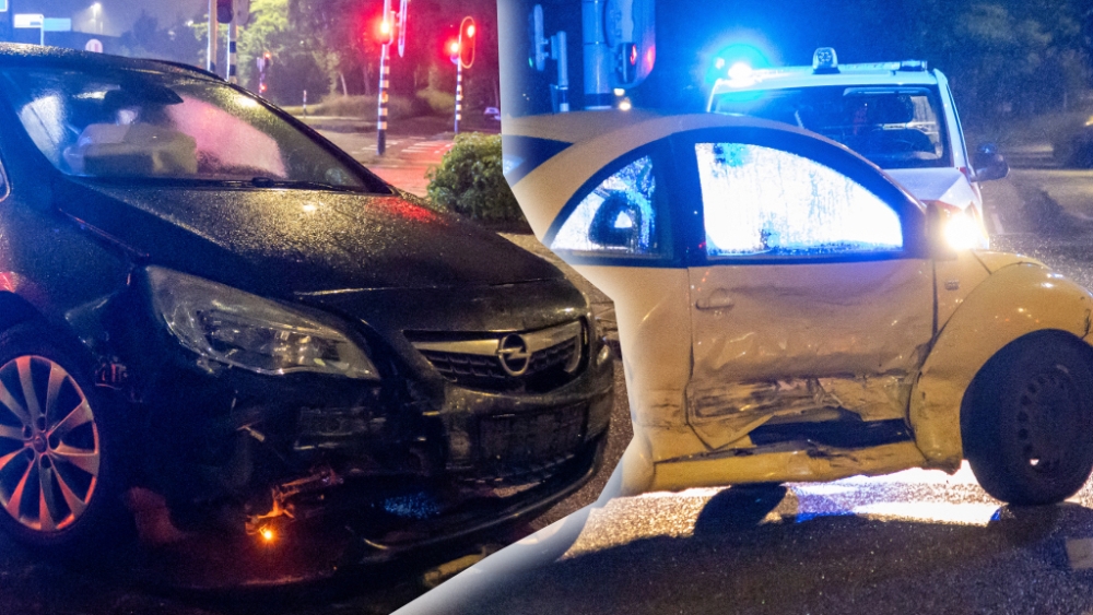 Aanrijding tussen twee auto's: beide raken total loss