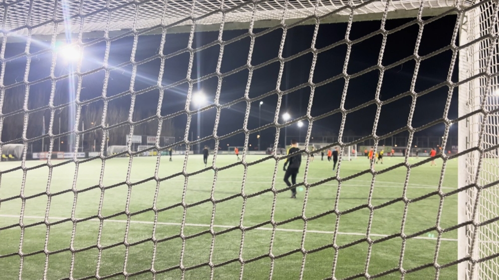 Vlaardingse voetbalclub start eigen competitie vanwege agressie op de velden