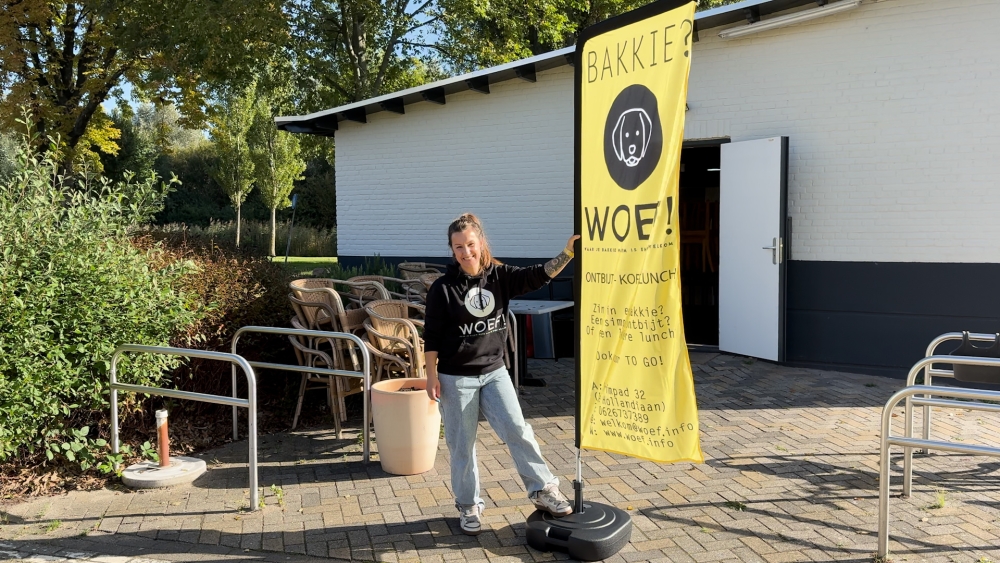 Kwetsbare jongeren en honden komen samen in nieuwe ontbijt- en lunchroom in Vlaardingen