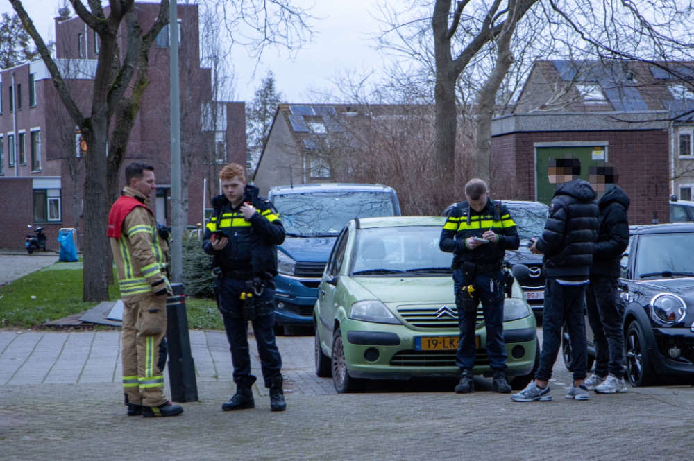 Oud & Nieuw: veel (vooral auto-)branden, gesloopte AED, drone speurt naar onraad en samenscholingsverbod