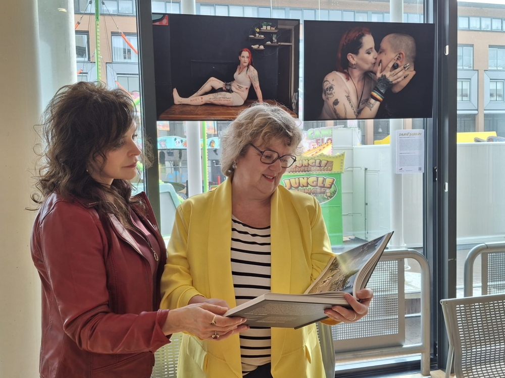 Tentoonstelling over seksueel geweld te zien in stadskantoor Schiedam