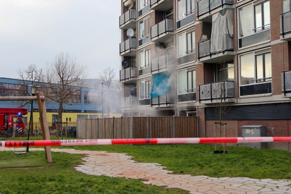 Hond overleden bij woningbrand in Schiedam-Nieuwland